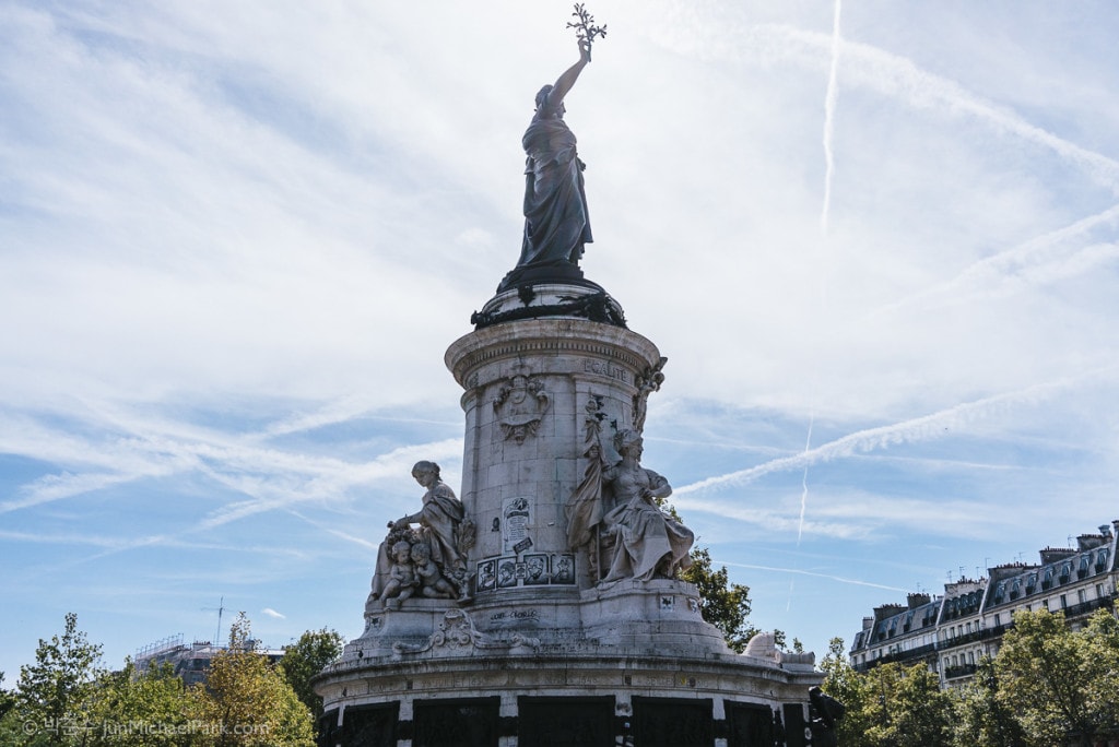 Paris 33